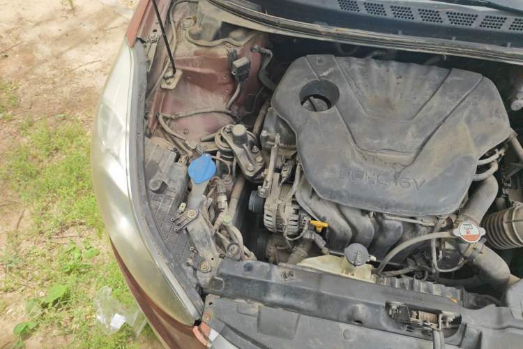Used Hyundai Elantra (5th Generation / Langdong) 2012 1.6L Manual Leading Model Engine Bay Right