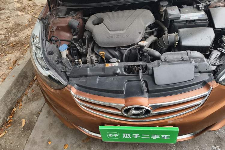 Used Hyundai Elantra (5th Generation / Langdong) 2012 1.6L Automatic Leading Model Engine Bay Right