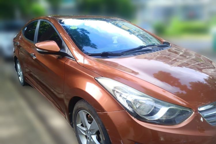 Used Hyundai Elantra (5th Generation / Langdong) 2012 1.6L Manual Leading Model Front Right 45 Deg