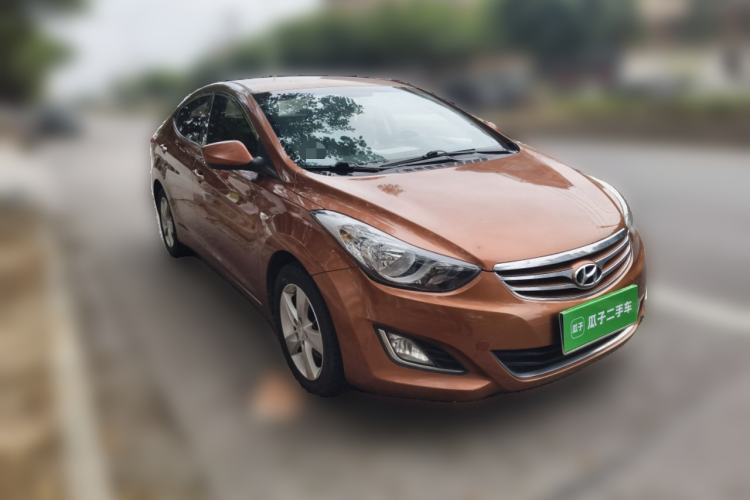 Used Hyundai Elantra (5th Generation / Langdong) 2012 1.6L Automatic Leading Model Front Right 45 Deg