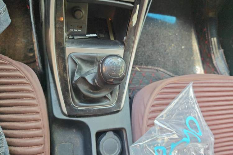Used Hyundai Elantra (5th Generation / Langdong) 2012 1.6L Manual Leading Model Gear Lever