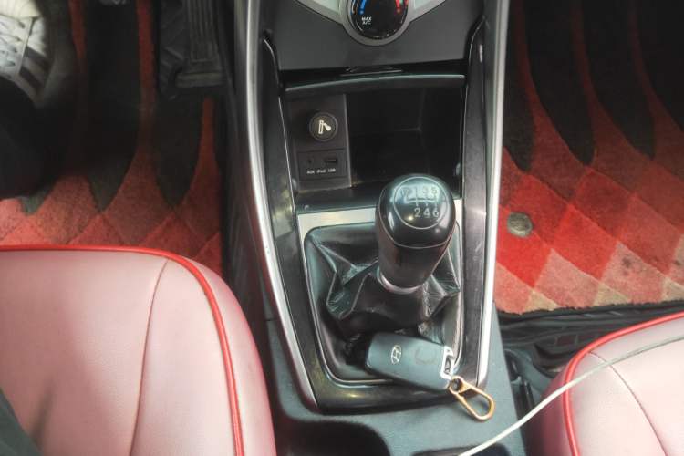 Used Hyundai Elantra (5th Generation / Langdong) 2012 1.6L Manual Leading Model Gear Lever