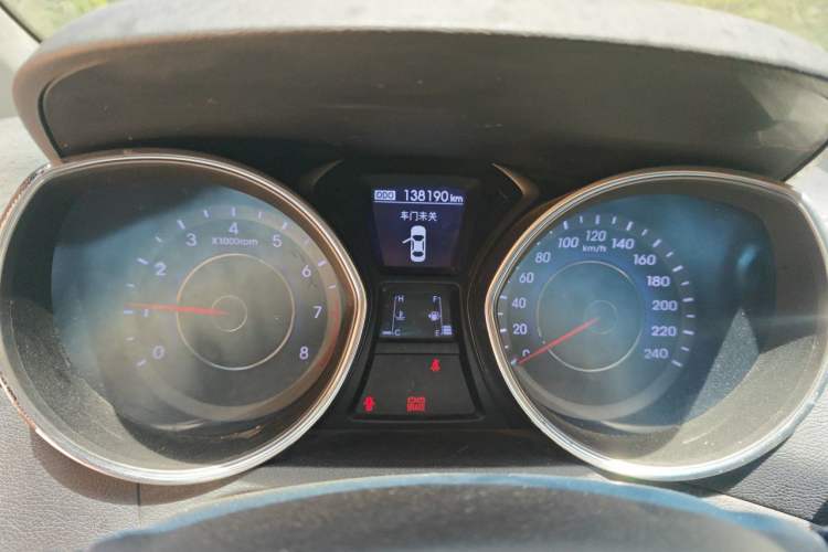 Used Hyundai Elantra (5th Generation / Langdong) 2012 1.6L Manual Leading Model Instrument Cluster