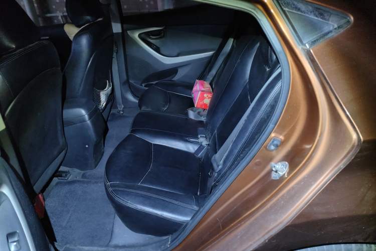 Used Hyundai Elantra (5th Generation / Langdong) 2012 1.6L Automatic Fashion Edition Left Rear Seat
