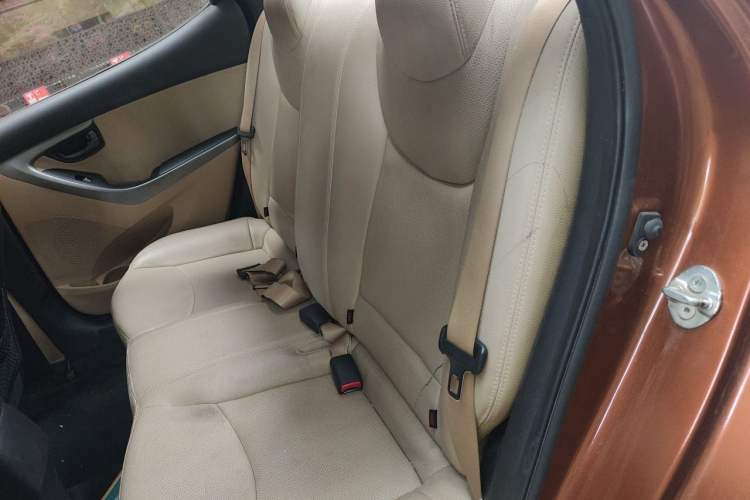 Used Hyundai Elantra (5th Generation / Langdong) 2012 1.6L Automatic Fashion Edition Left Rear Seat