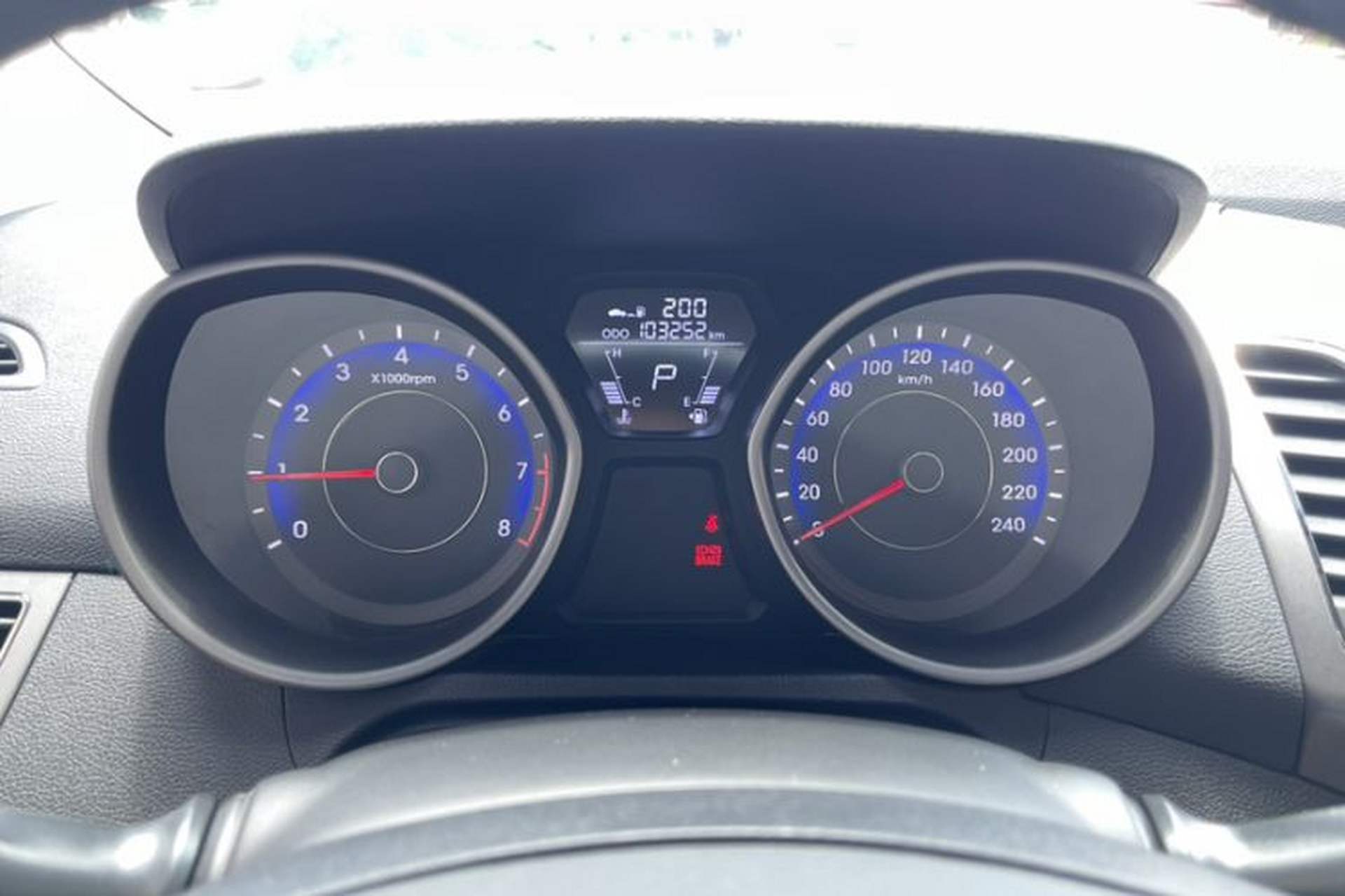 Used Hyundai Elantra (5th Generation / Langdong) 2012 1.6L Automatic Fashion Edition Odometer Close Up
