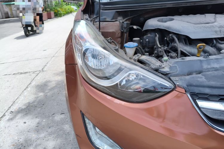 Used Hyundai Elantra (5th Generation / Langdong) 2012 1.6L Manual Leading Model Right Front Headlight