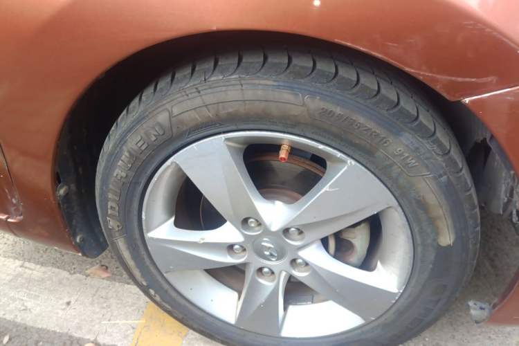 Used Hyundai Elantra (5th Generation / Langdong) 2012 1.6L Manual Leading Model Right Front Wheel Hub