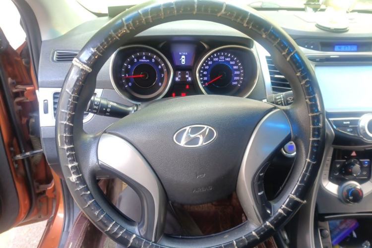 Used Hyundai Elantra (5th Generation / Langdong) 2012 1.6L Manual Leading Model Steering Wheel