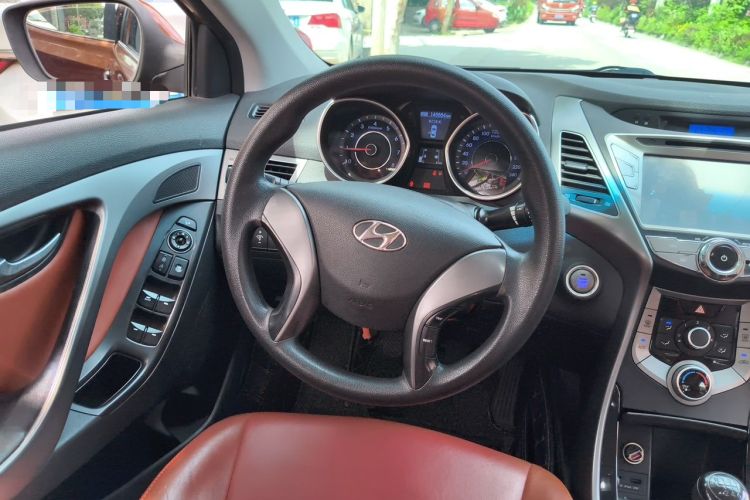 Used Hyundai Elantra (5th Generation / Langdong) 2012 1.6L Manual Leading Model Steering Wheel