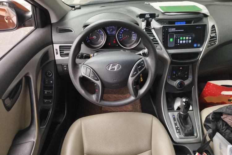 Used Hyundai Elantra (5th Generation / Langdong) 2012 1.6L Automatic Leading Model Steering Wheel