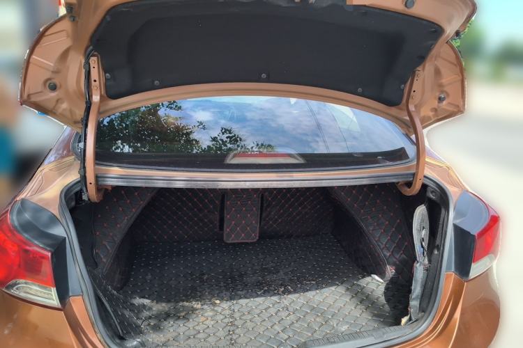 Used Hyundai Elantra (5th Generation / Langdong) 2012 1.6L Manual Leading Model Trunk