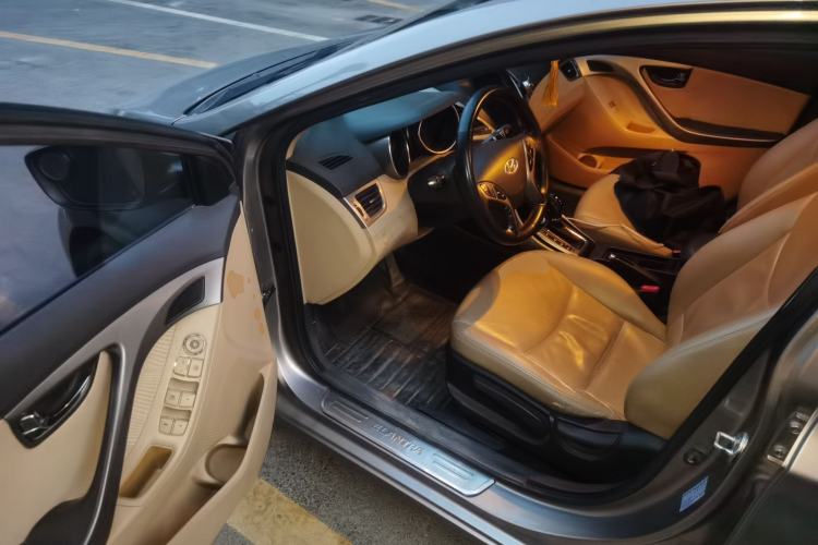 Used Hyundai Elantra (5th Generation / Langdong) 2012 1.6L Automatic Leading Model Driver Seat