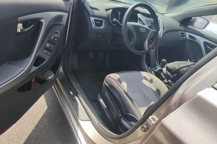 Used Hyundai Elantra (5th Generation / Langdong) 2012 1.6L Manual Leading Model Driver Seat