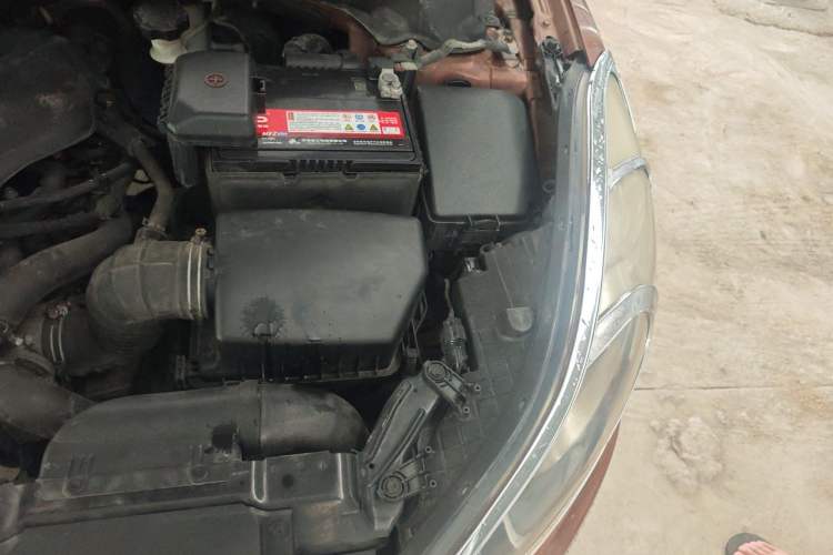 Used Hyundai Elantra (5th Generation / Langdong) 2012 1.6L Automatic Fashion Edition Engine Bay Left