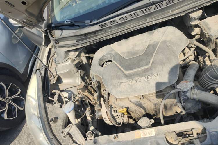 Used Hyundai Elantra (5th Generation / Langdong) 2012 1.6L Manual Leading Model Engine Bay Right
