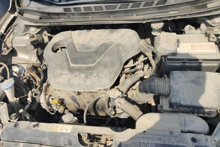 Used Hyundai Elantra (5th Generation / Langdong) 2012 1.6L Manual Leading Model Engine Bay