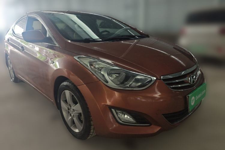 Used Hyundai Elantra (5th Generation / Langdong) 2012 1.6L Automatic Fashion Edition Front Right 45 Deg