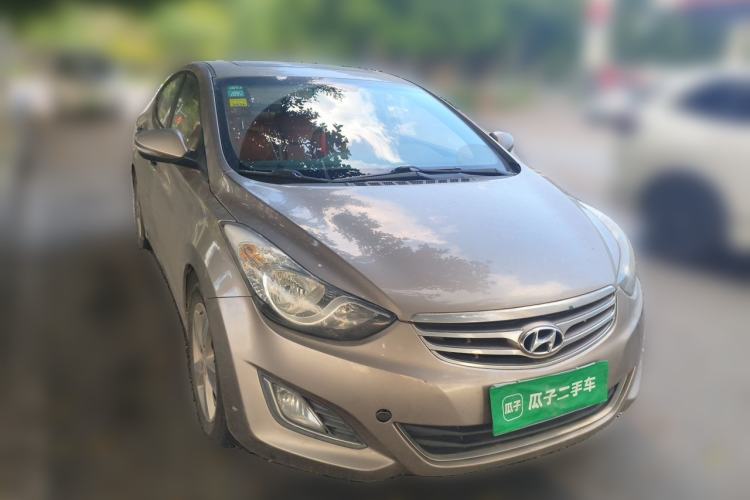 Used Hyundai Elantra (5th Generation / Langdong) 2012 1.6L Manual Leading Model Front Right 45 Deg