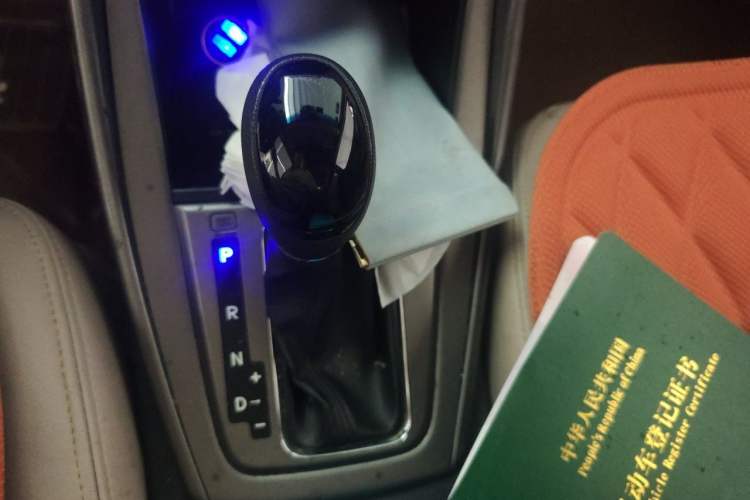 Used Hyundai Elantra (5th Generation / Langdong) 2012 1.6L Automatic Fashion Edition Gear Lever