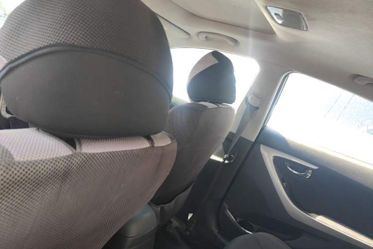 Used Hyundai Elantra (5th Generation / Langdong) 2012 1.6L Manual Leading Model Headliner