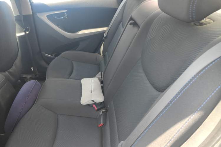 Used Hyundai Elantra (5th Generation / Langdong) 2012 1.6L Manual Leading Model Left Rear Seat