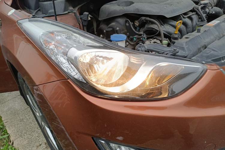 Used Hyundai Elantra (5th Generation / Langdong) 2012 1.6L Automatic Fashion Edition Right Front Headlight