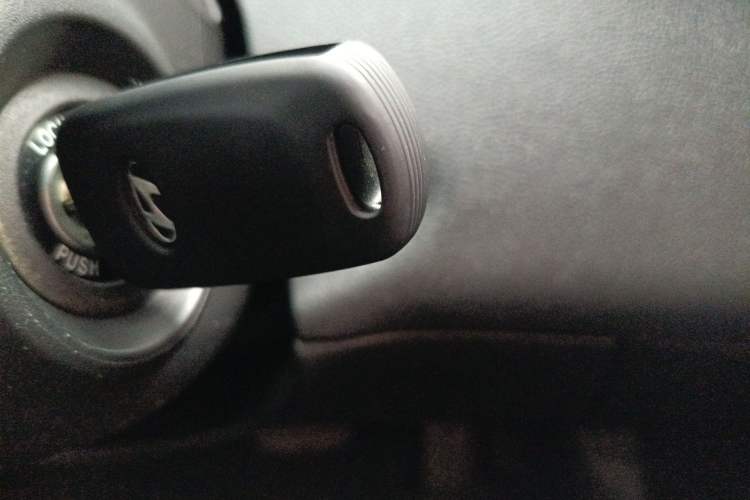 Used Hyundai Elantra (5th Generation / Langdong) 2012 1.6L Automatic Fashion Edition Vehicle Key