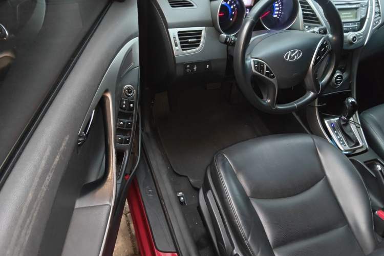 Used Hyundai Elantra (5th Generation / Langdong) 2012 1.6L Automatic Prestige Model Driver Seat