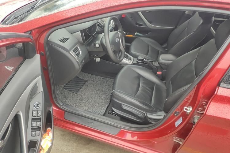 Used Hyundai Elantra (5th Generation / Langdong) 2012 1.6L Automatic Fashion Edition Driver Seat