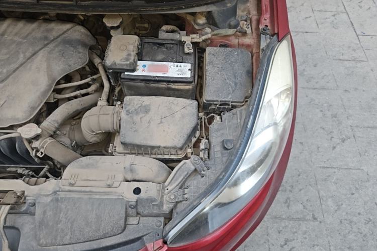 Used Hyundai Elantra (5th Generation / Langdong) 2012 1.6L Automatic Prestige Model Engine Bay Left
