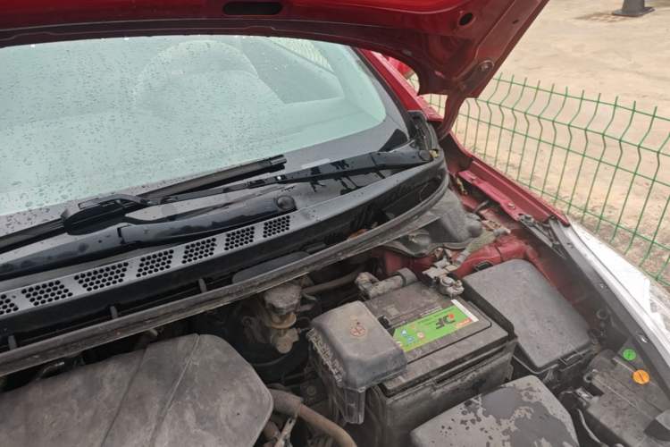 Used Hyundai Elantra (5th Generation / Langdong) 2012 1.6L Manual Fashion Edition Engine Bay Left