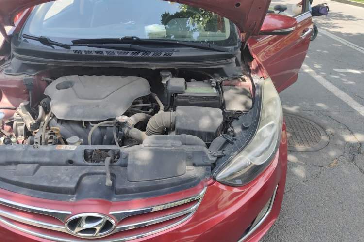 Used Hyundai Elantra (5th Generation / Langdong) 2012 1.6L Manual Leading Model Engine Bay Left