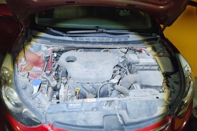 Used Hyundai Elantra (5th Generation / Langdong) 2012 1.6L Automatic Prestige Model Engine Bay