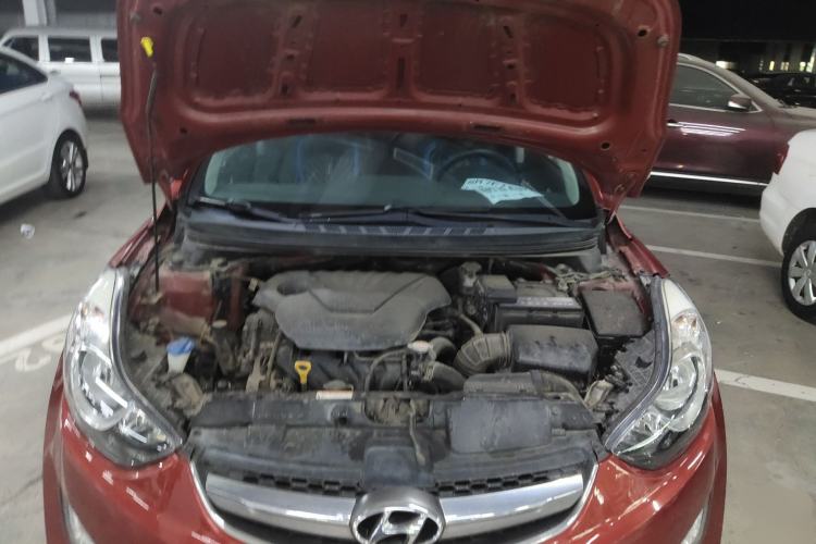 Used Hyundai Elantra (5th Generation / Langdong) 2012 1.6L Manual Leading Model Engine Bay