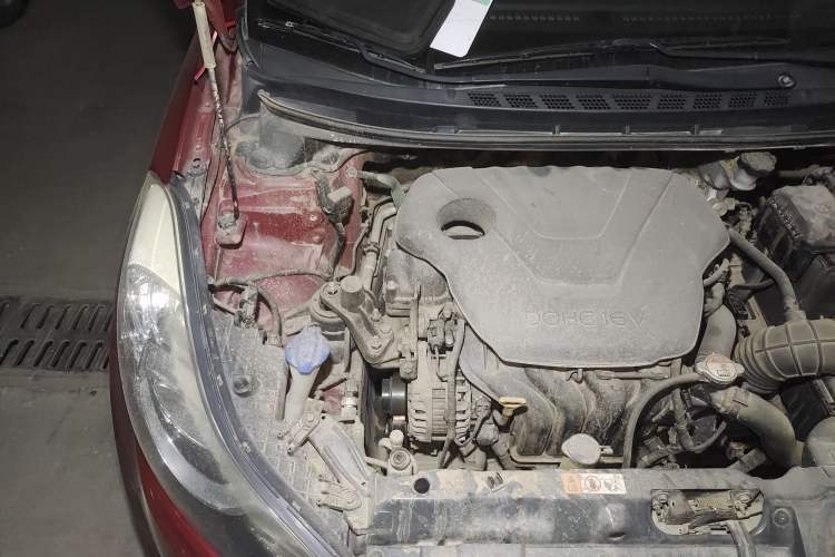 Used Hyundai Elantra (5th Generation / Langdong) 2012 1.6L Manual Leading Model Engine Bay Right