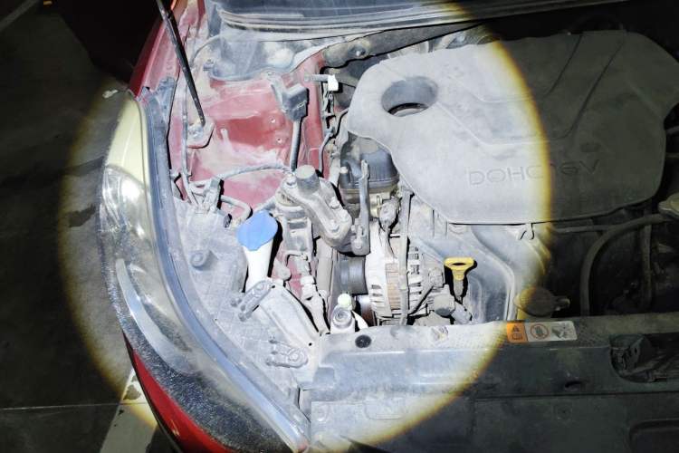 Used Hyundai Elantra (5th Generation / Langdong) 2012 1.6L Automatic Prestige Model Engine Bay Right
