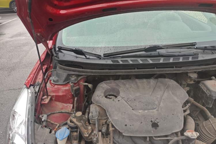 Used Hyundai Elantra (5th Generation / Langdong) 2012 1.6L Manual Fashion Edition Engine Bay Right