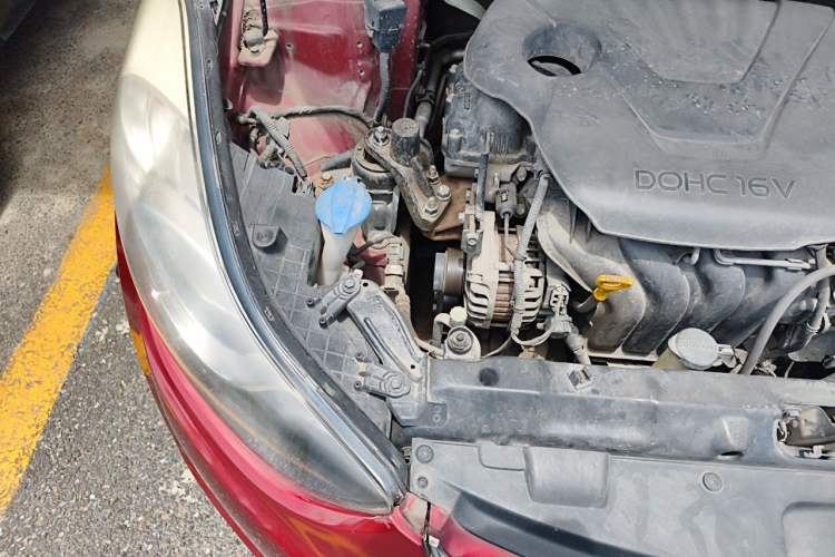 Used Hyundai Elantra (5th Generation / Langdong) 2012 1.6L Manual Leading Model Engine Bay Right