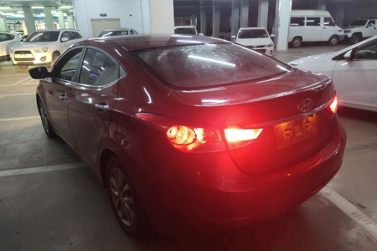 Used Hyundai Elantra (5th Generation / Langdong) 2012 1.6L Manual Leading Model Exterior 2