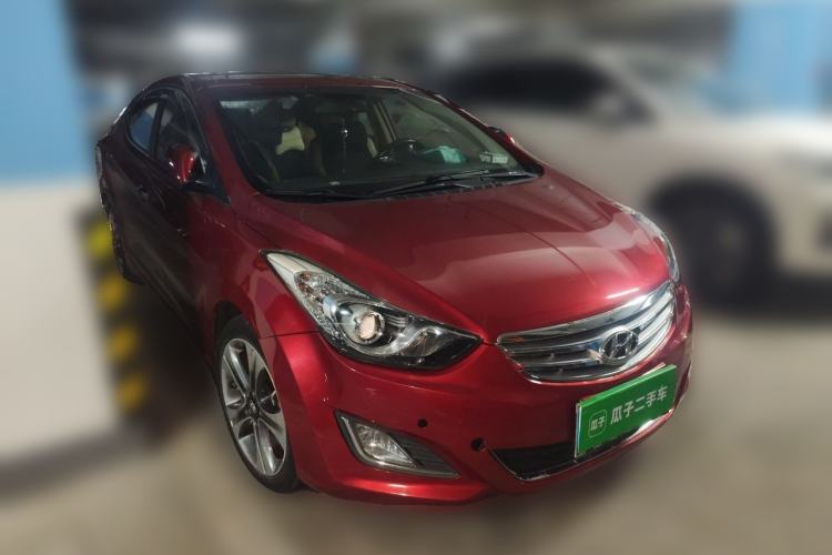 Used Hyundai Elantra (5th Generation / Langdong) 2012 1.8L Manual Luxury Version Front Right 45 Deg