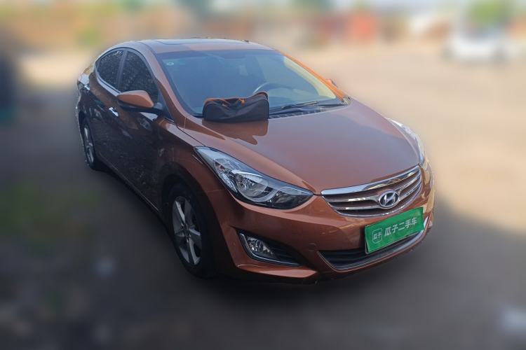 Used Hyundai Elantra (5th Generation / Langdong) 2012 1.6L Automatic Leading Model Front Right 45 Deg