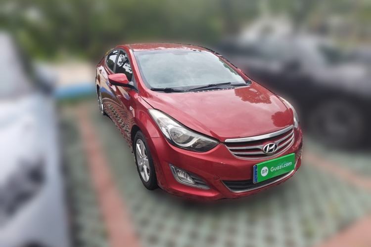Used Hyundai Elantra (5th Generation / Langdong) 2012 1.6L Automatic Fashion Edition Front Right 45 Deg