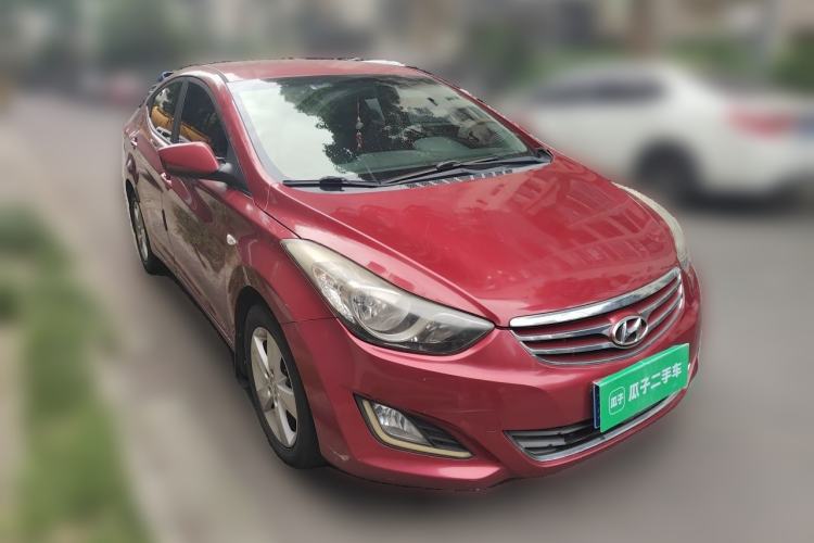 Used Hyundai Elantra (5th Generation / Langdong) 2012 1.6L Manual Fashion Edition Front Right 45 Deg