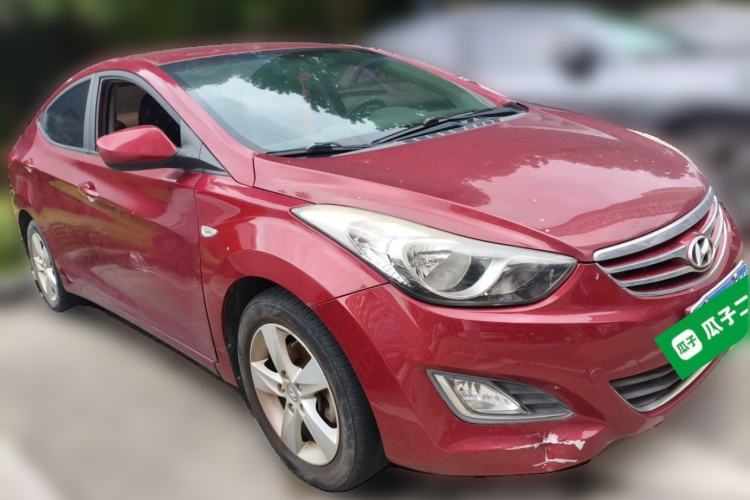 Used Hyundai Elantra (5th Generation / Langdong) 2012 1.6L Automatic Fashion Edition Front Right 45 Deg