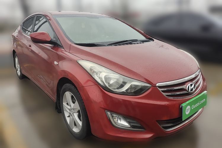 Used Hyundai Elantra (5th Generation / Langdong) 2012 1.6L Automatic Fashion Edition Front Right 45 Deg