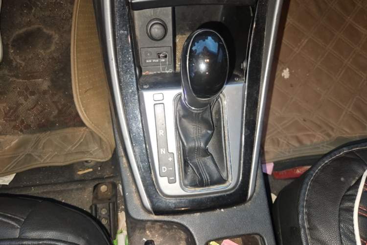 Used Hyundai Elantra (5th Generation / Langdong) 2012 1.6L Automatic Prestige Model Gear Lever