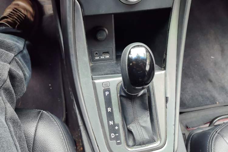 Used Hyundai Elantra (5th Generation / Langdong) 2012 1.6L Automatic Fashion Edition Gear Lever