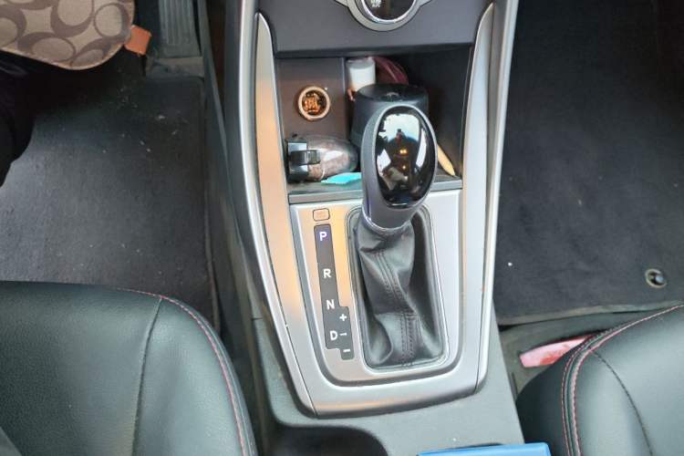 Used Hyundai Elantra (5th Generation / Langdong) 2012 1.6L Automatic Fashion Edition Gear Lever
