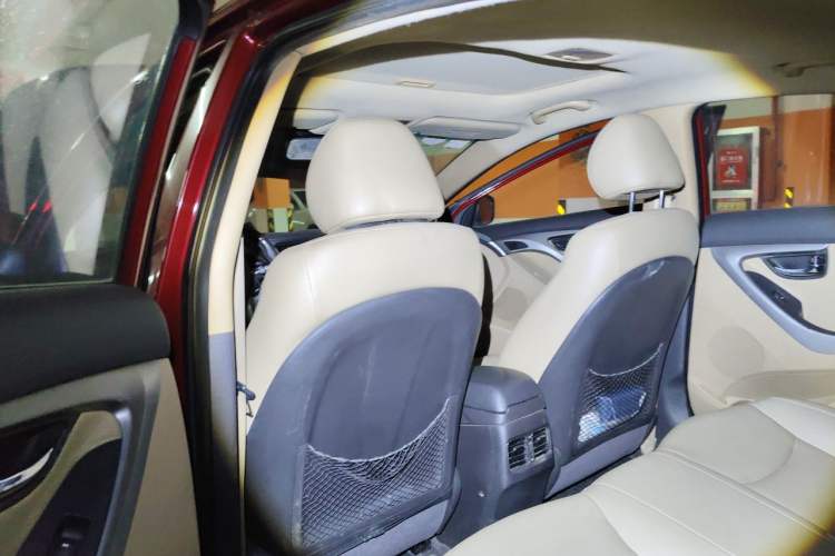 Used Hyundai Elantra (5th Generation / Langdong) 2012 1.6L Automatic Prestige Model Headliner